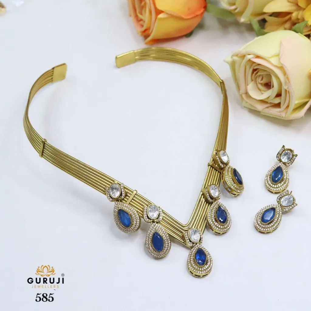 Gold-plated Hasli choker necklace set (Blue Saphire)